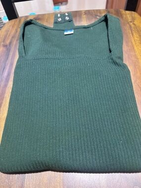 Old Navy Dark Green Ribbed Snap-Shoulder XS